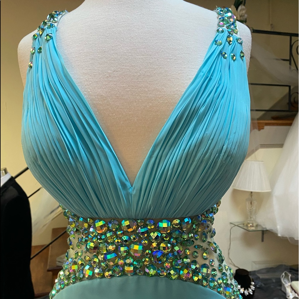 Prom Dress - Picture 3 of 5